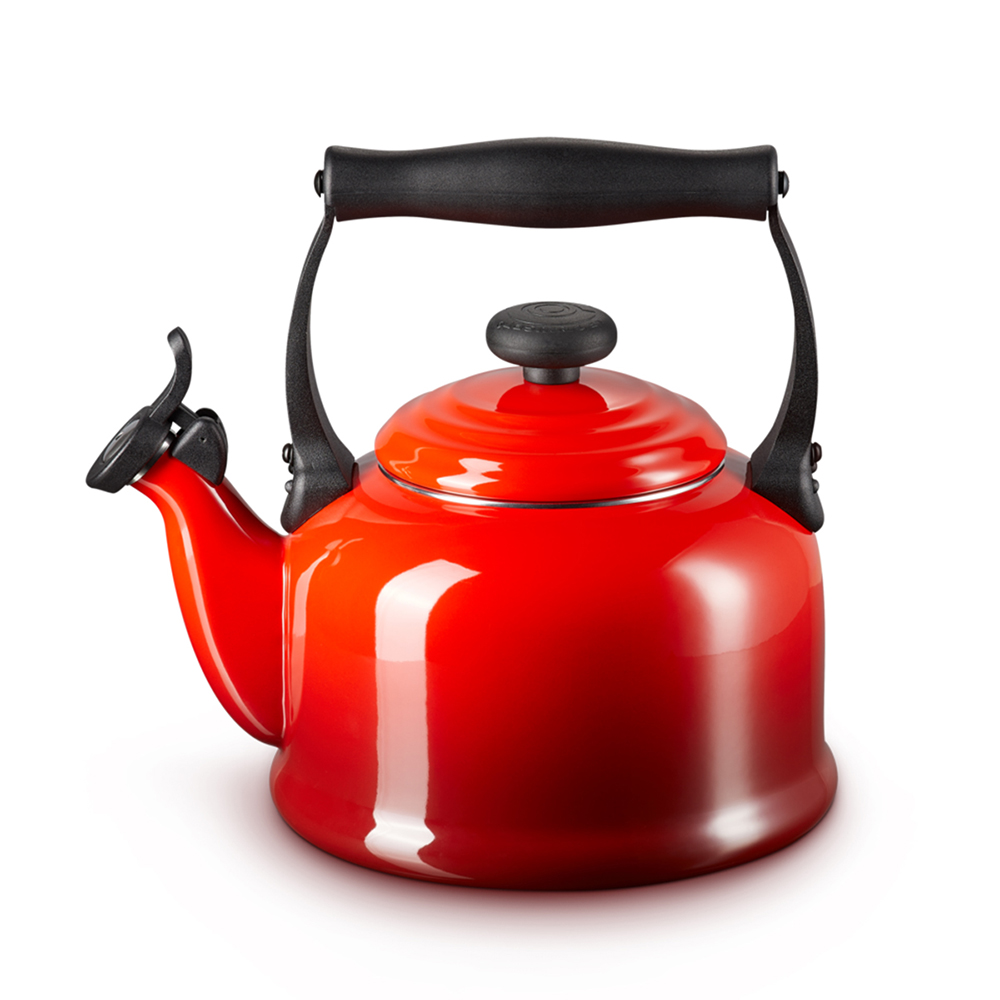 Le Creuset Traditional Kettle