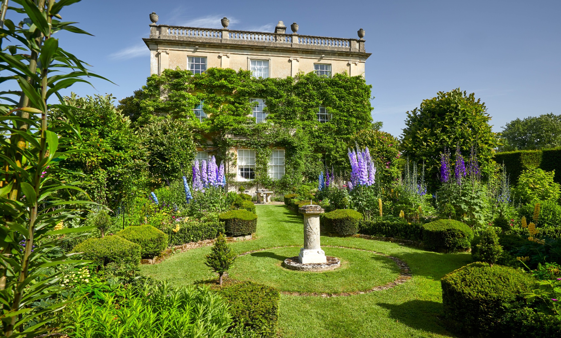 highgrove house and sundial garden