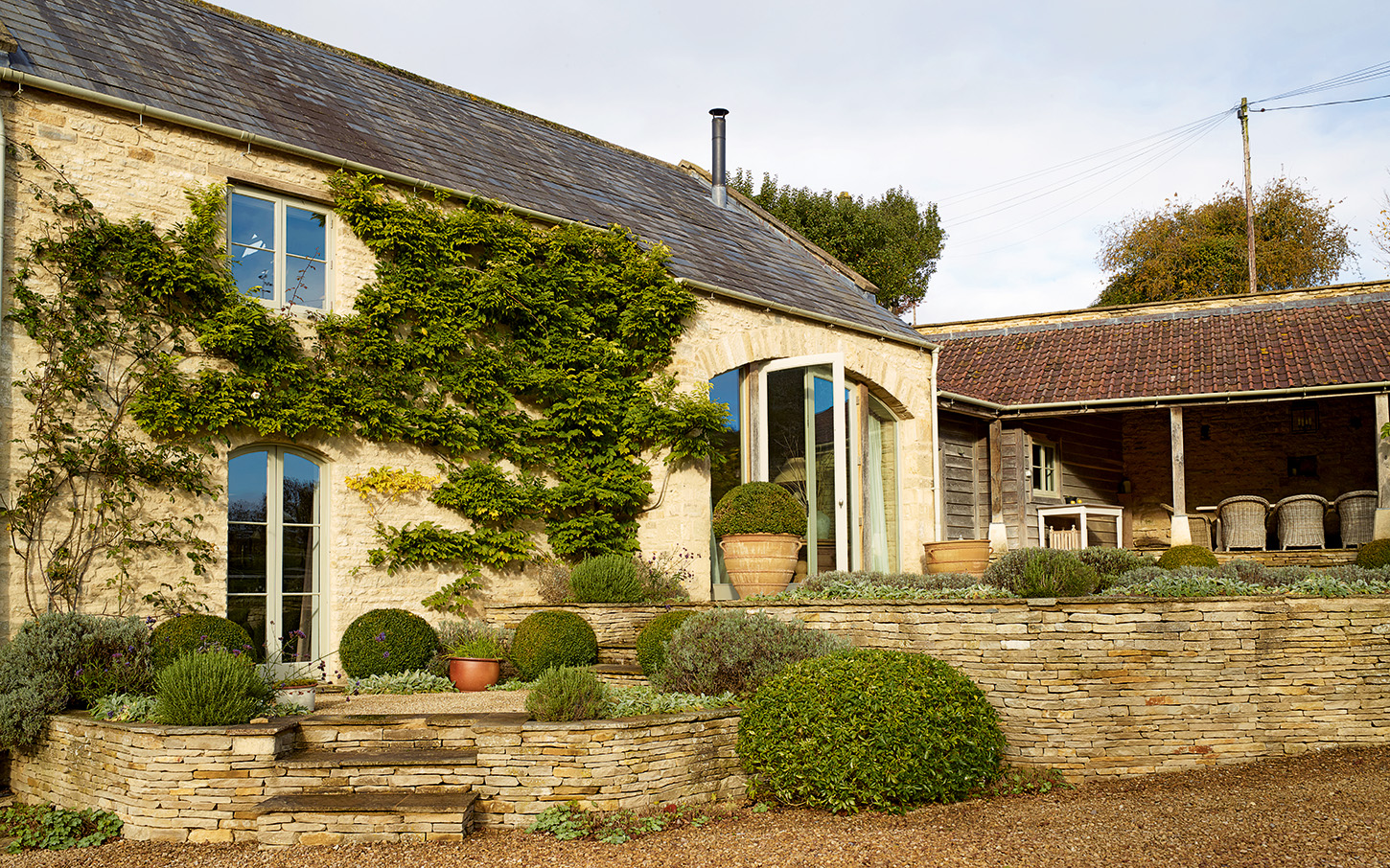 Sims Hilditch rear exterior