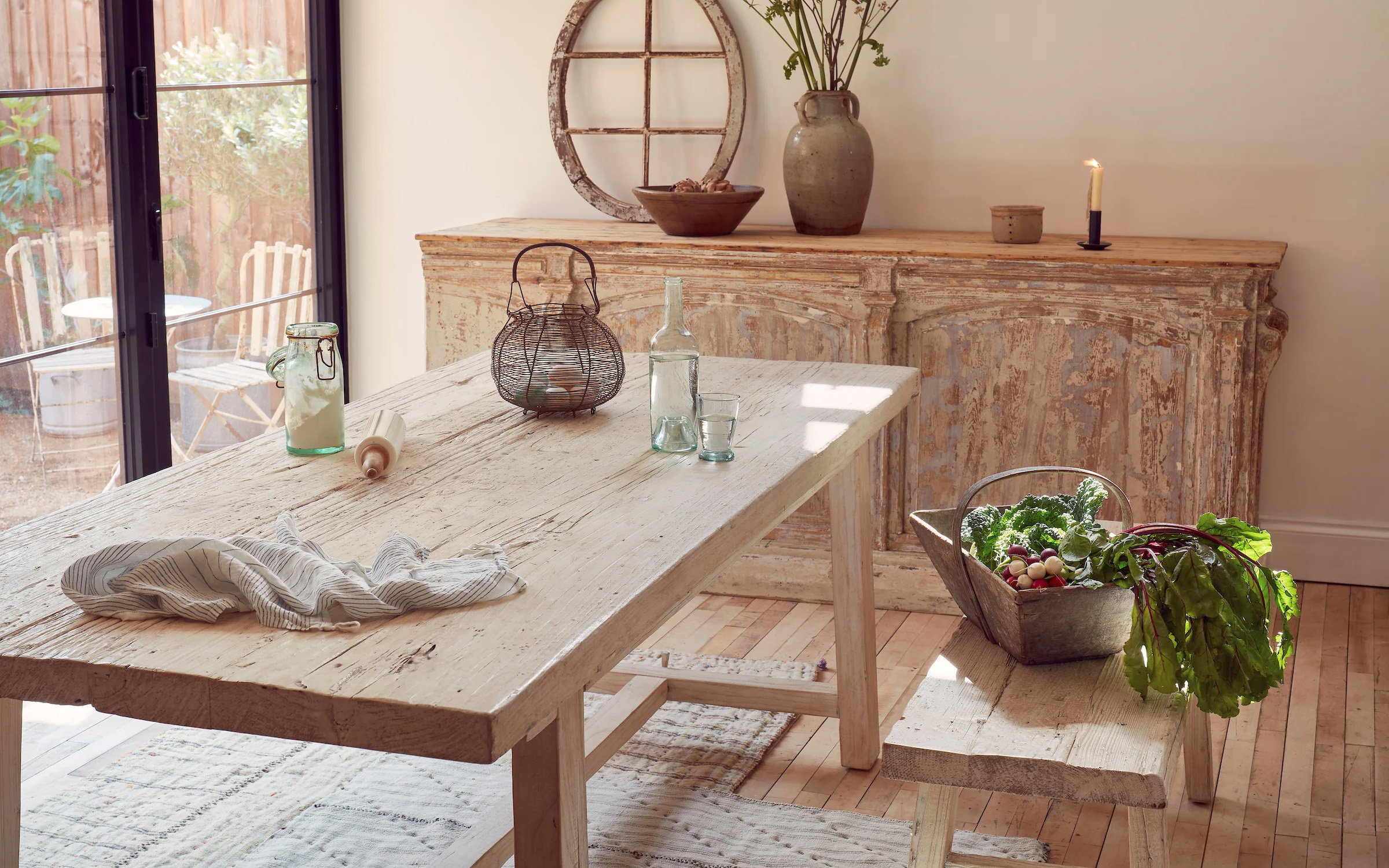 sustainable ways to decorate