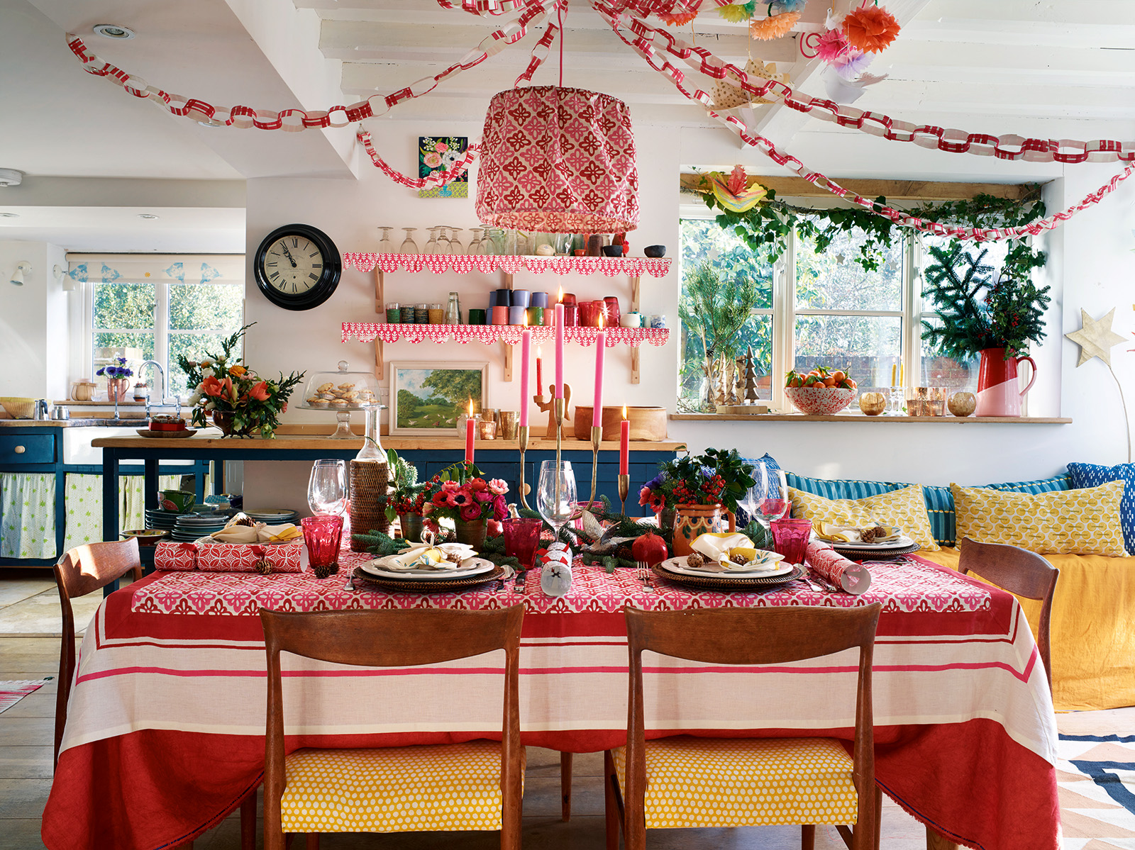 Molly Mahon house dining