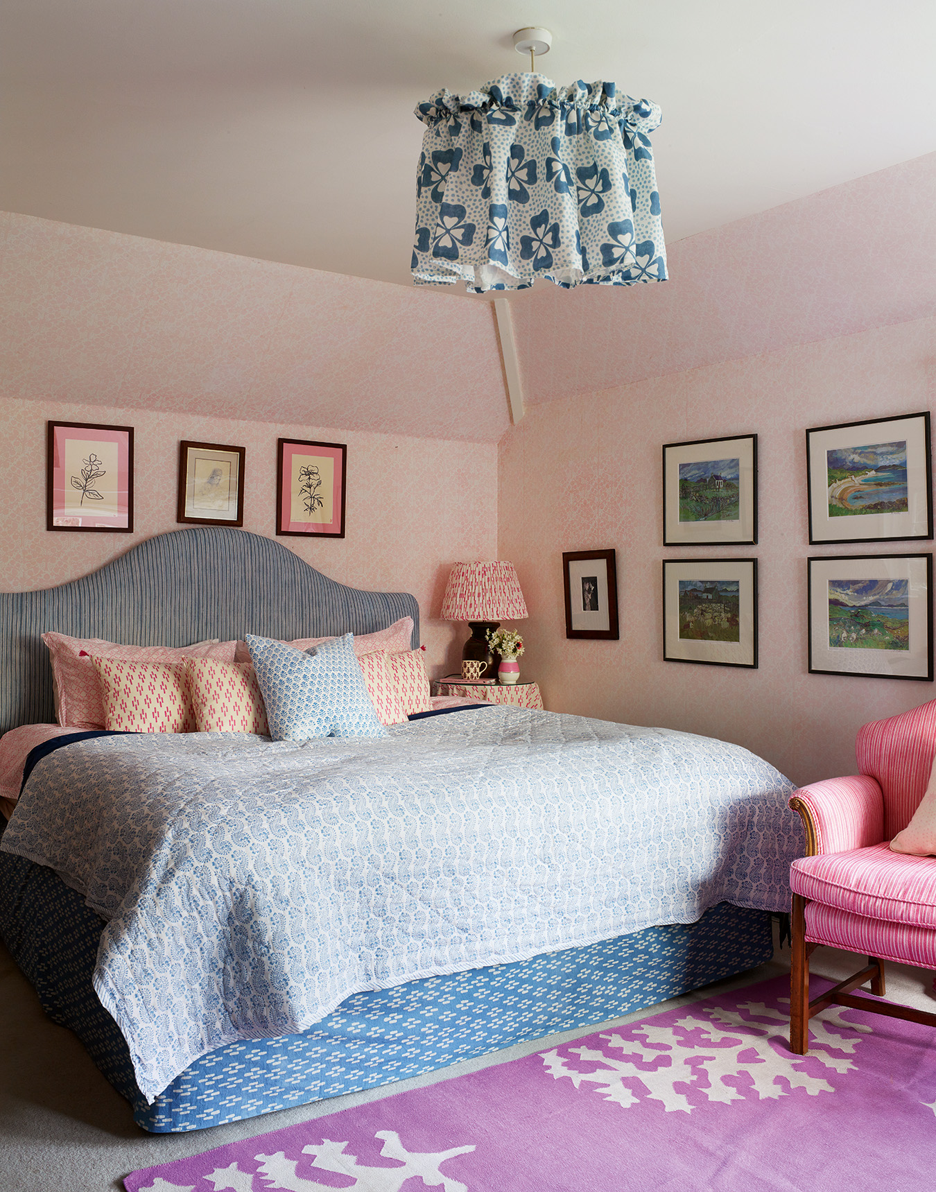 Molly Mahon house main bedroom