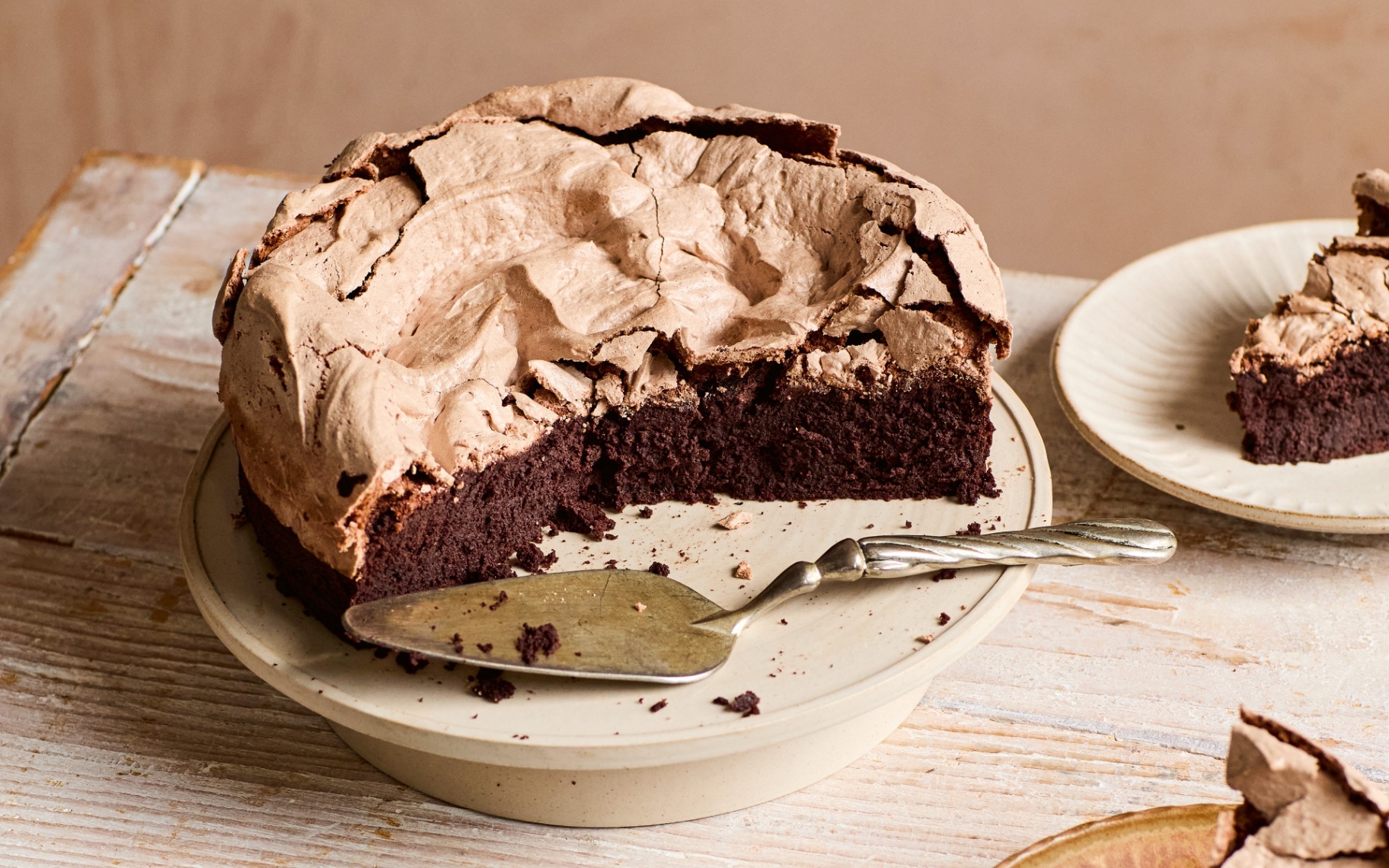 flourless chocolate meringue caje