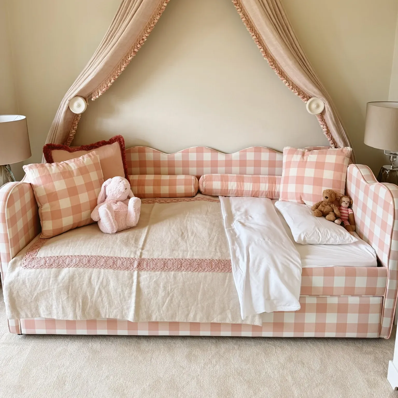 pink gingham bed