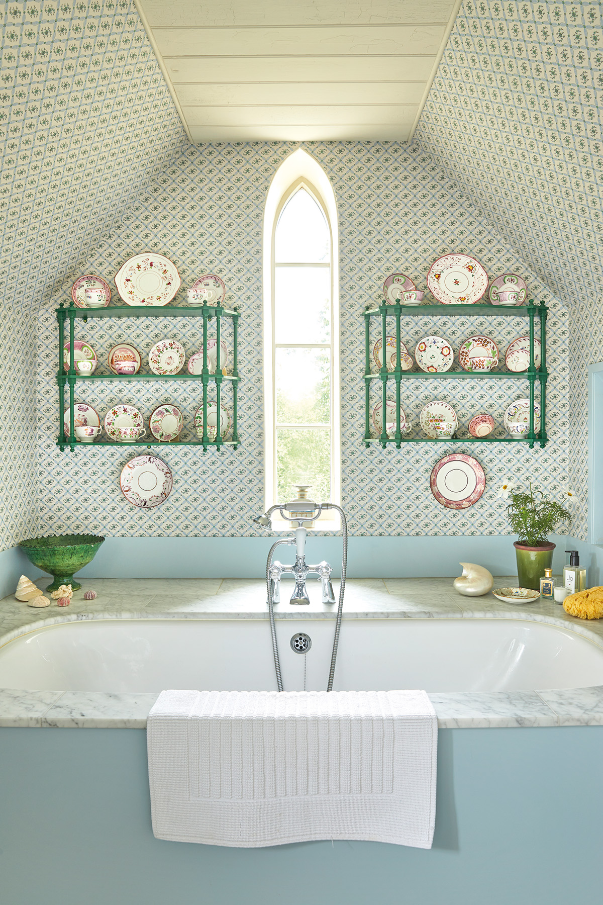 wallpaper ceilings