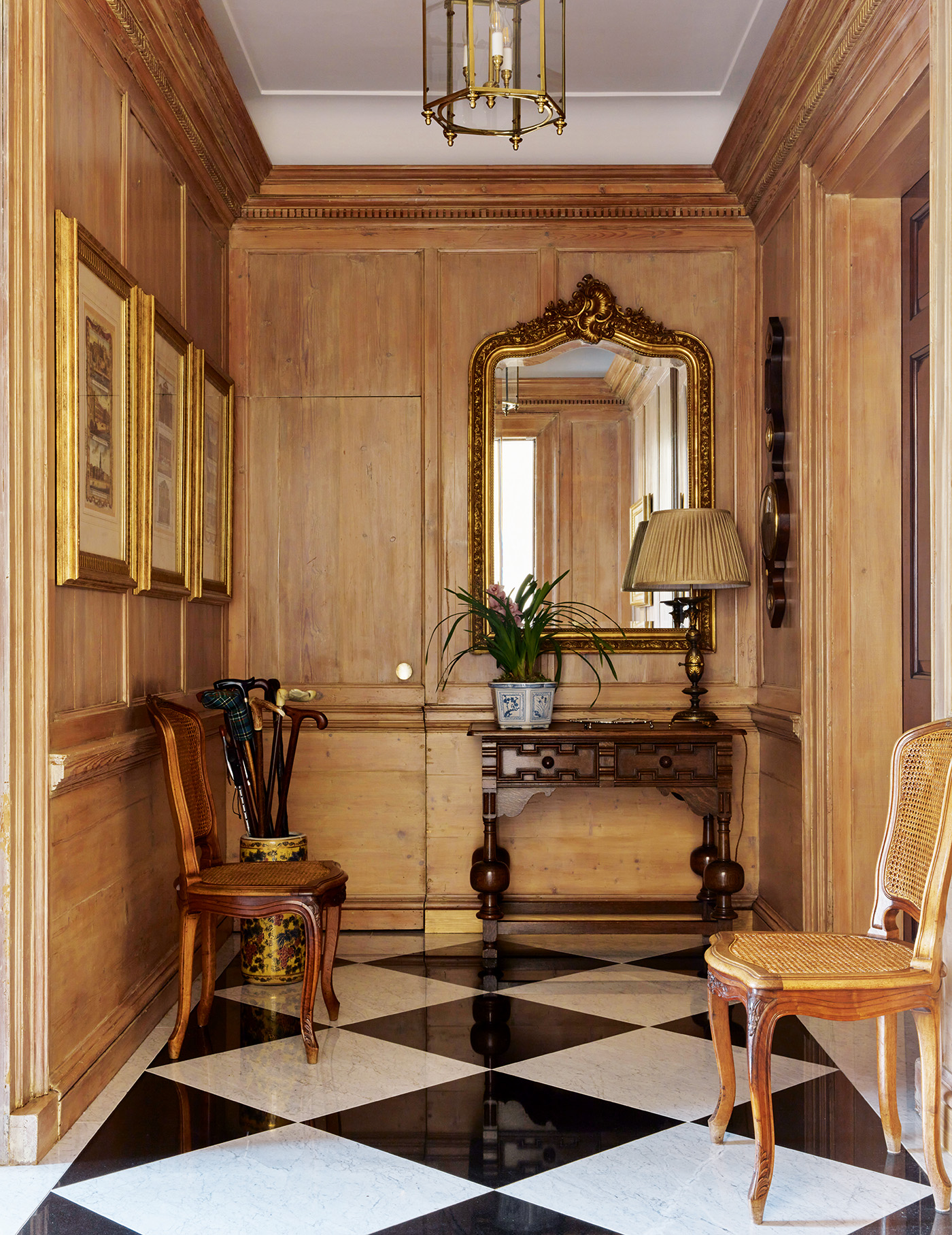 Caroline Winters house hallway