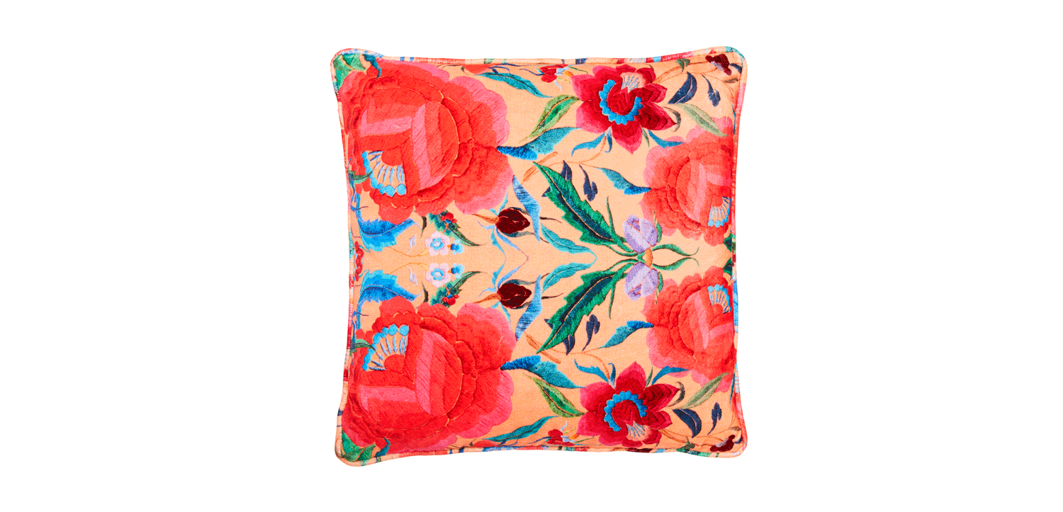 w0-cushion-flower-coral-191217-temperley2571