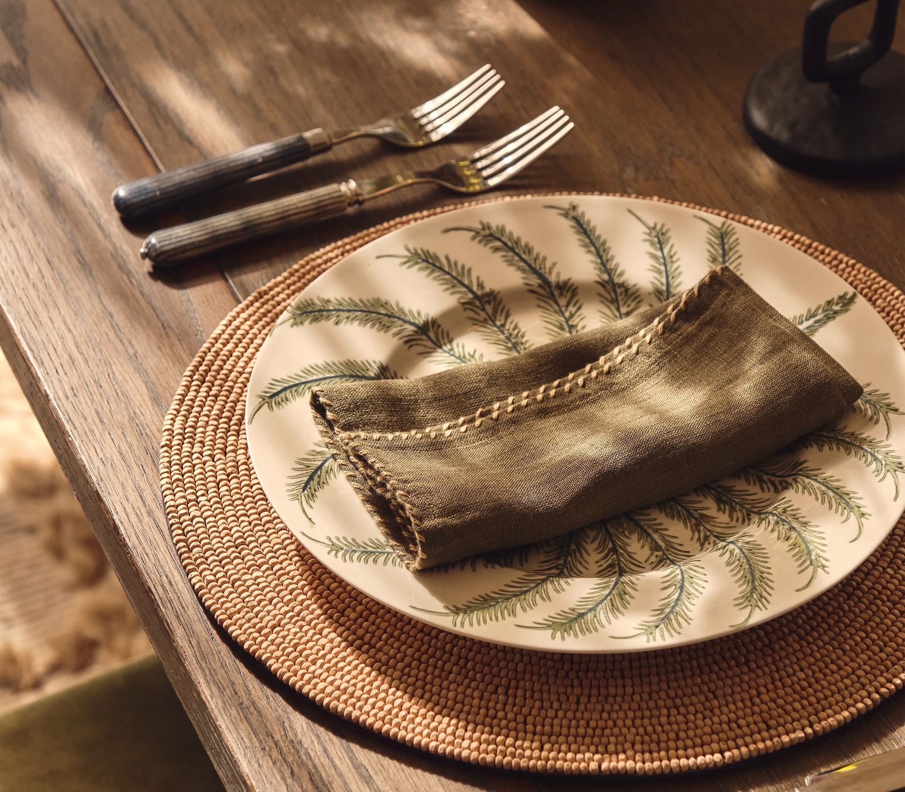 linen tablecloth napkins and table runner