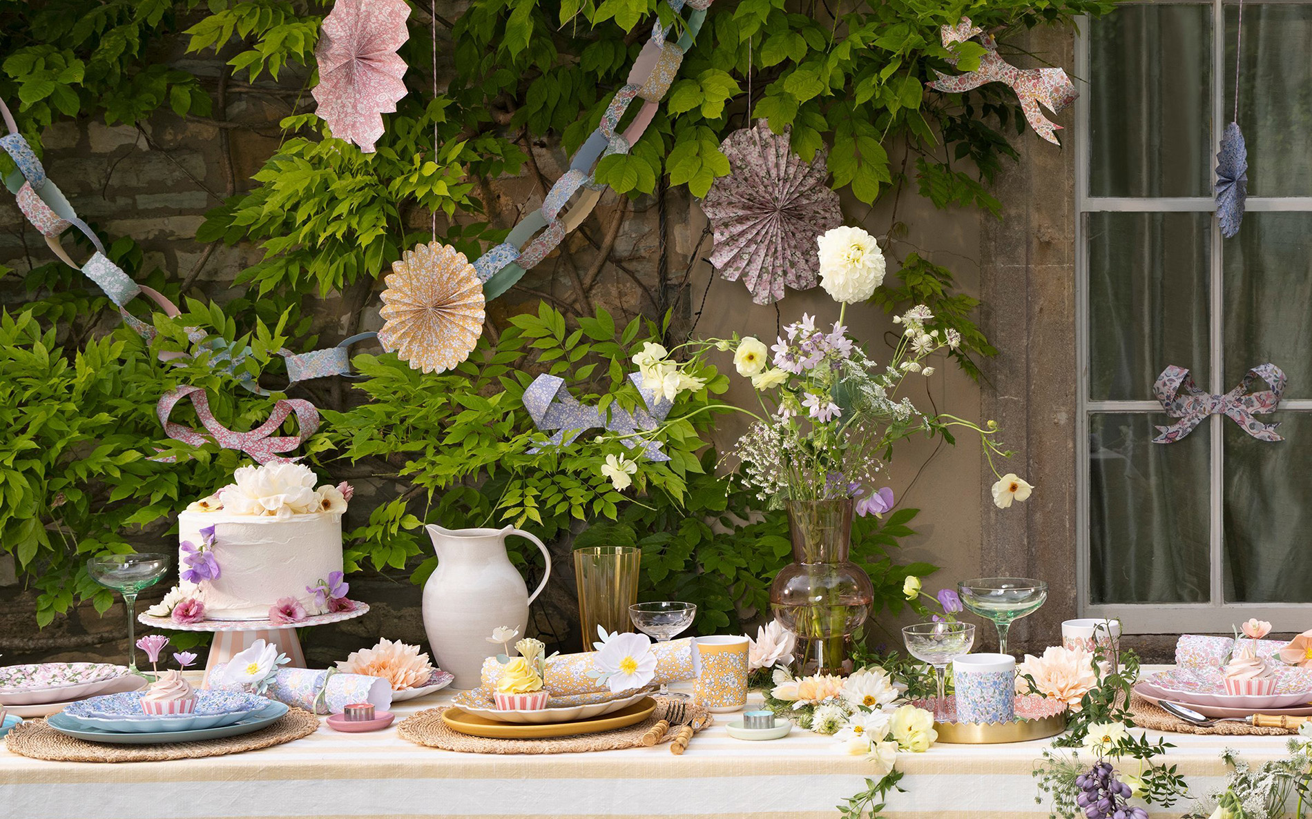 garden party table