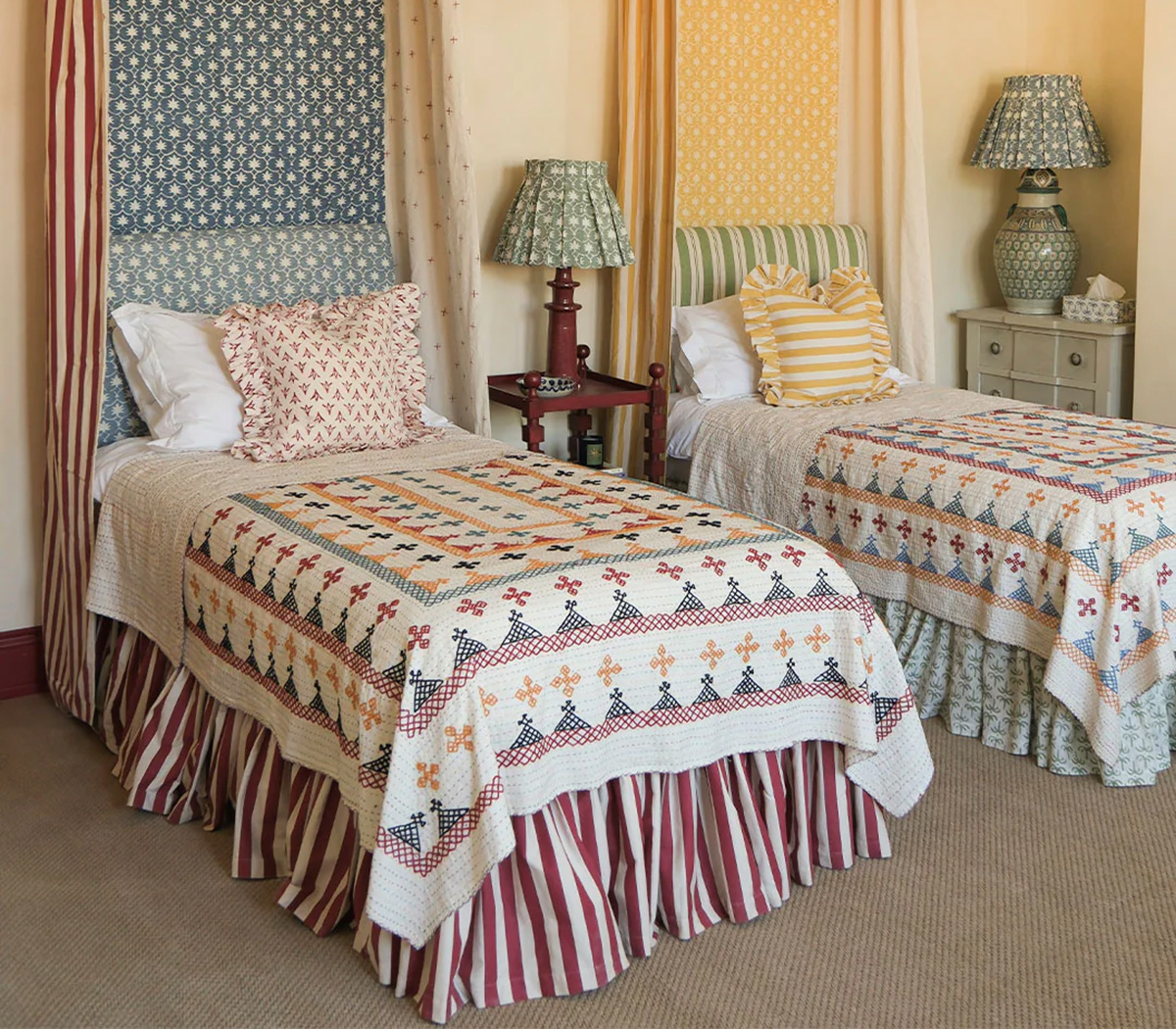 how to style a bed