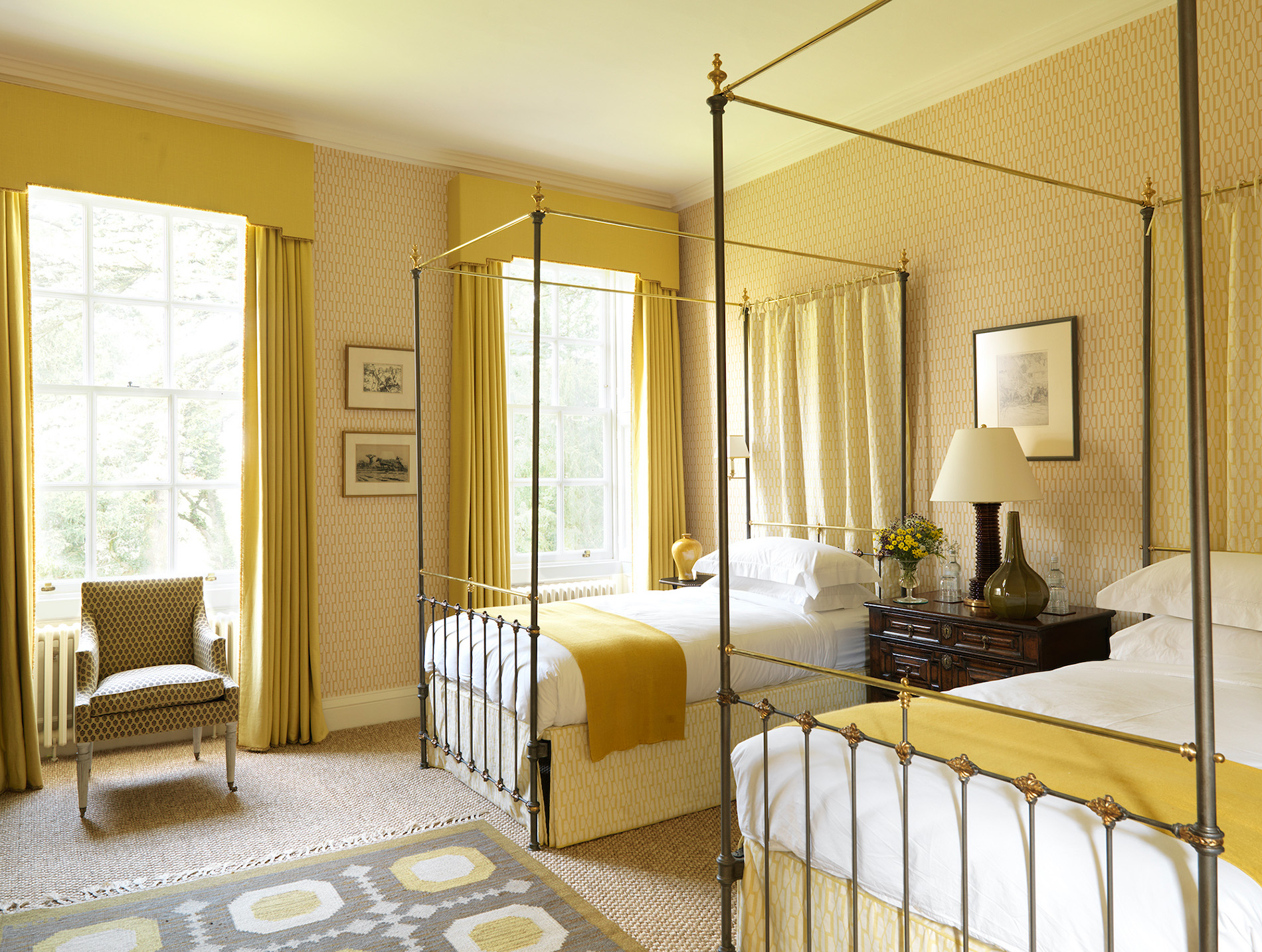 yellow decorating ideas
