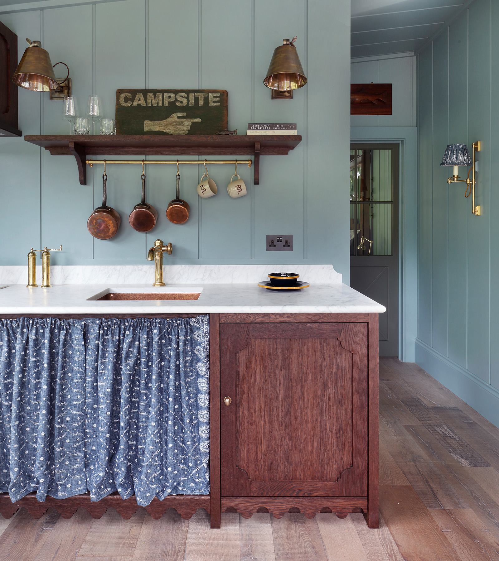 decorating with brown