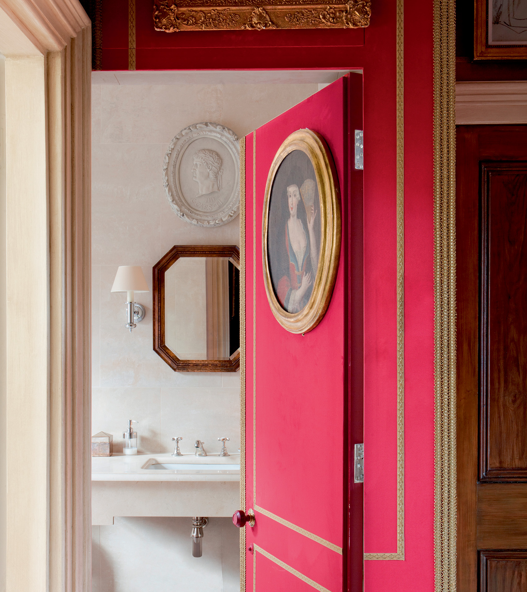 red decorating ideas