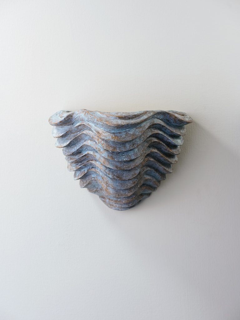 twl129s_clam-shell-uplighter_blue-verdigris