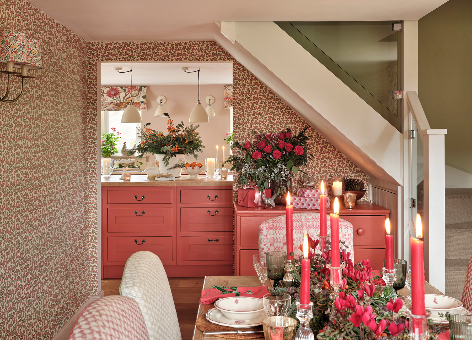 Henrietta Balmain house dining to kitchen