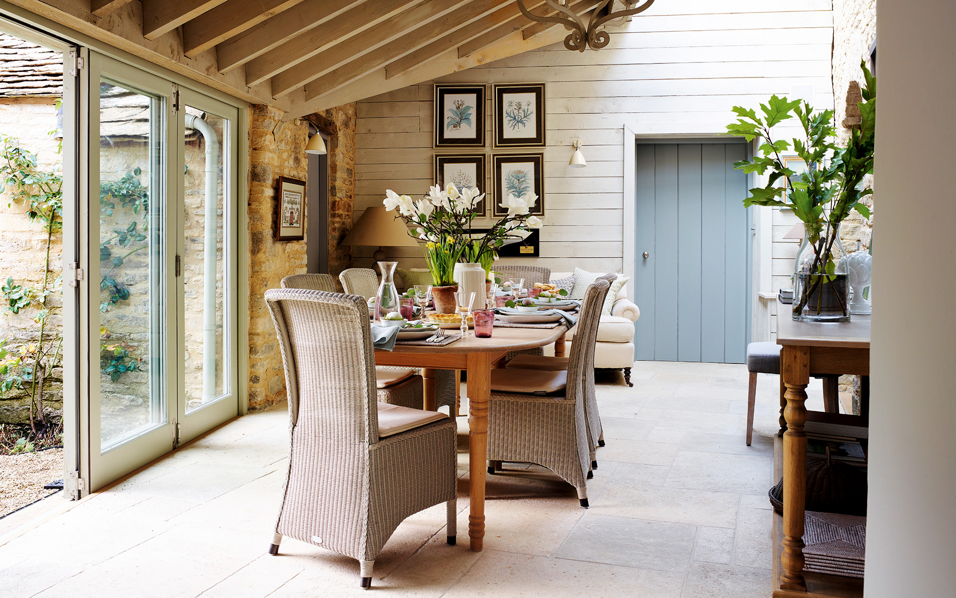 farmhouse dining room