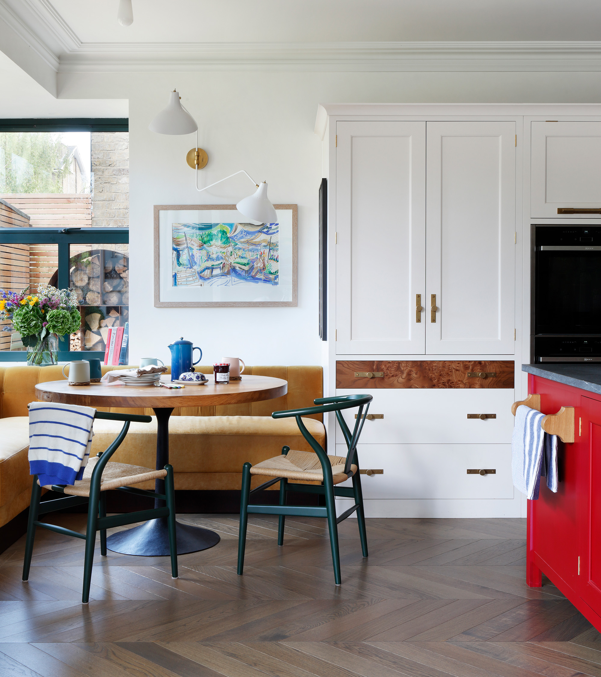 banquette seating