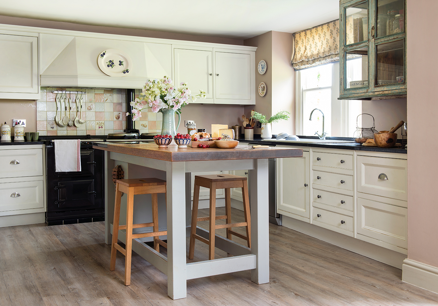Meg Cunningham kitchen island ideas