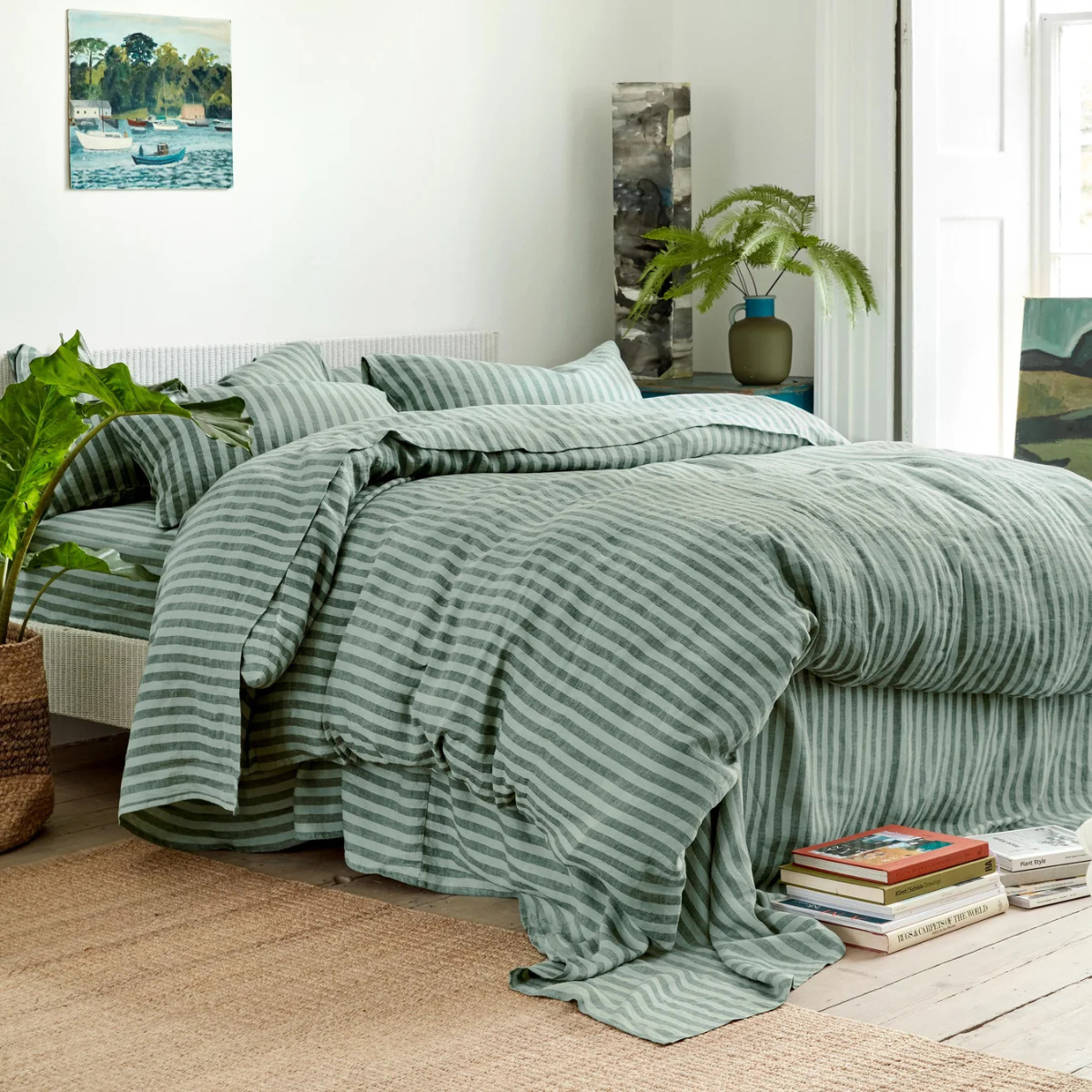 piglet in bed black friday