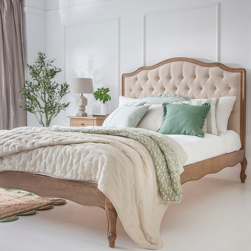 French Bedroom Love Story Taupe Velvet Buttoned Bed