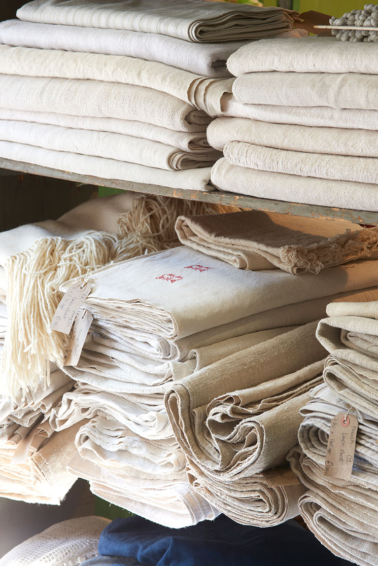 antique-textiles-from-su-mason