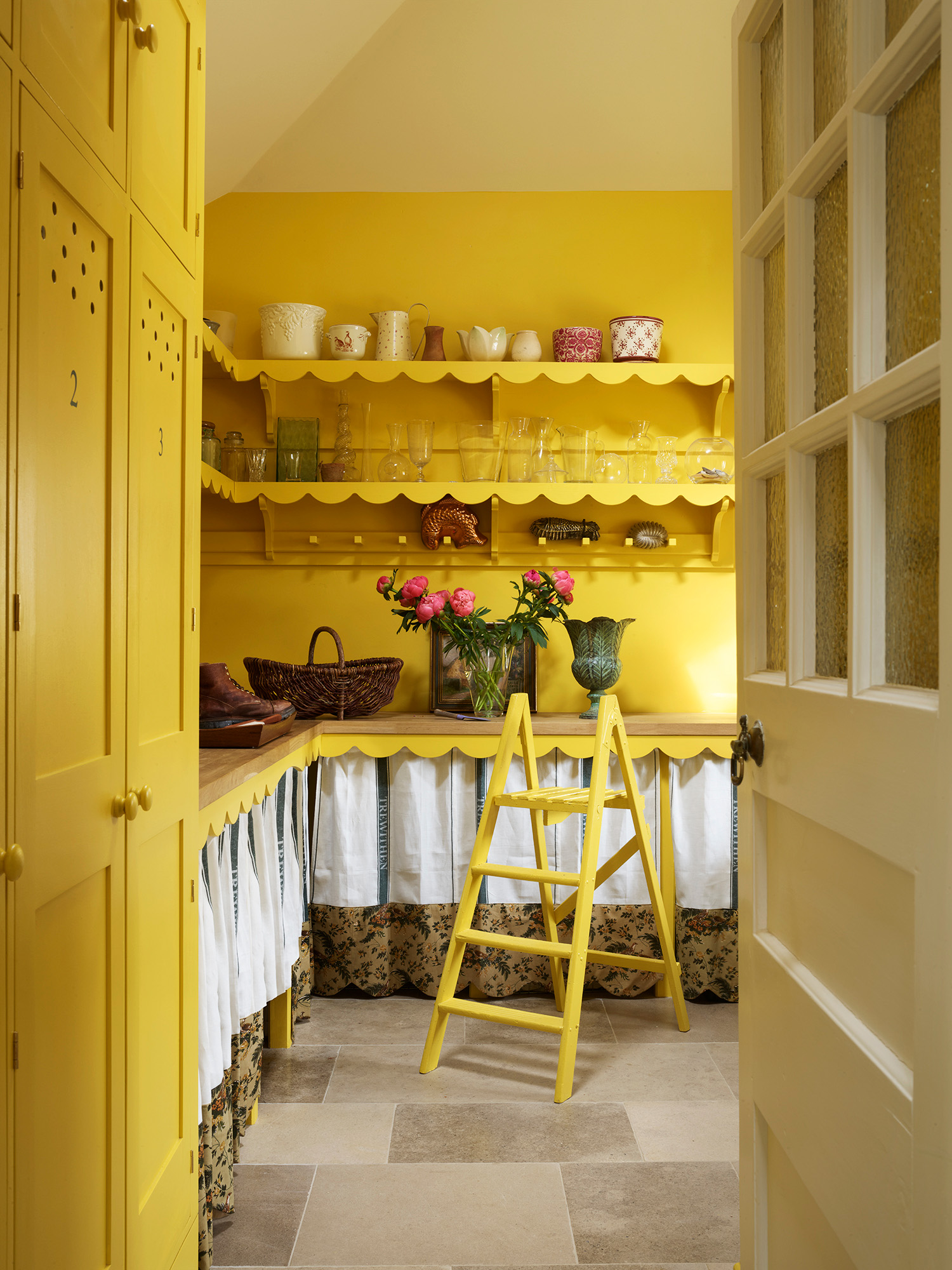yellow decorating ideas
