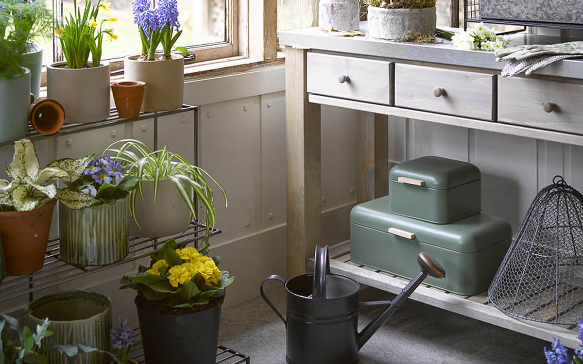 potting shed