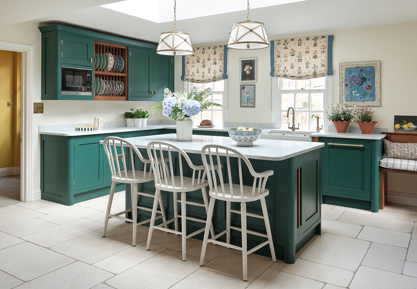 Nels Crosthwaite Eyre kitchen island ideas