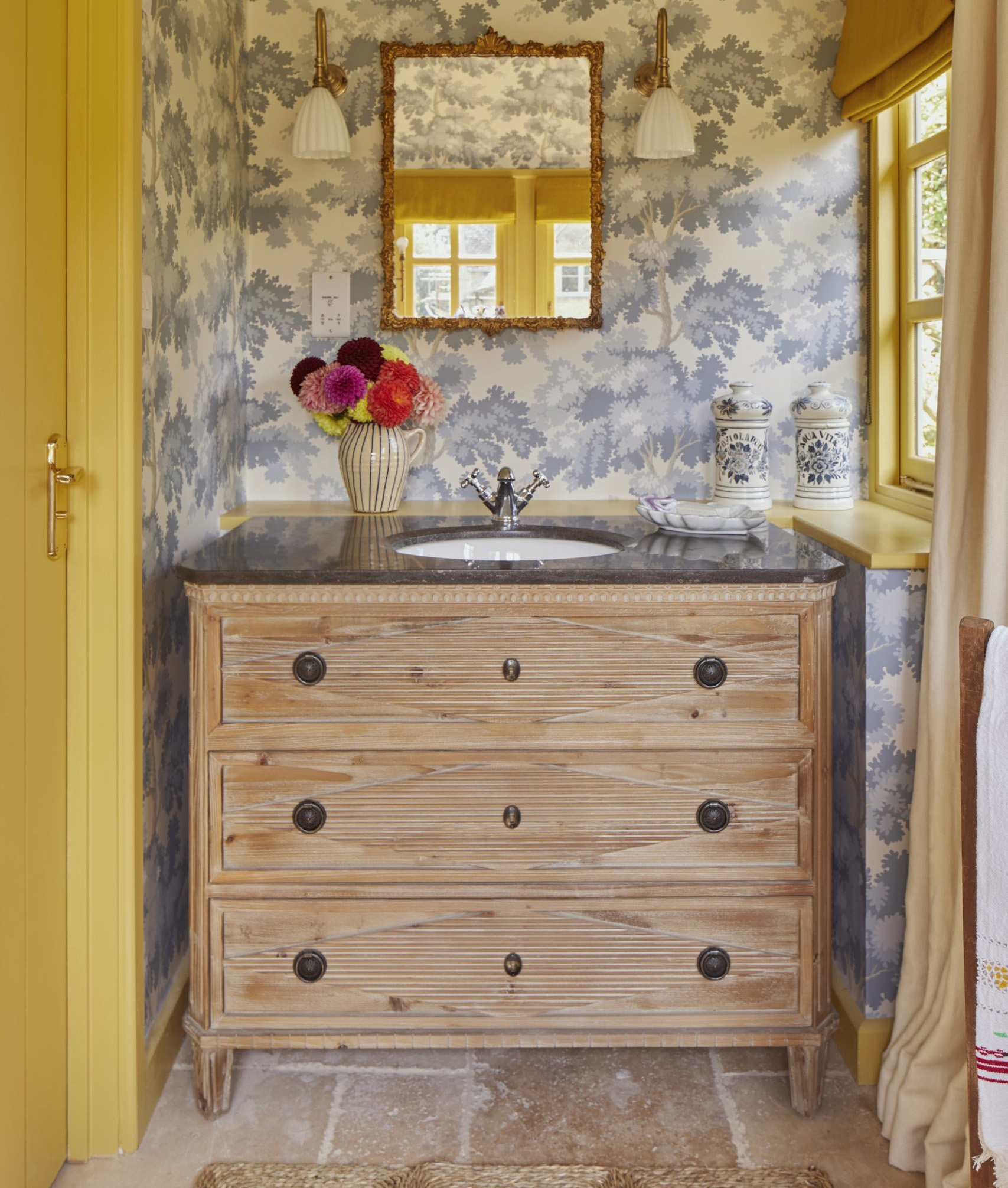 small bathroom ideas