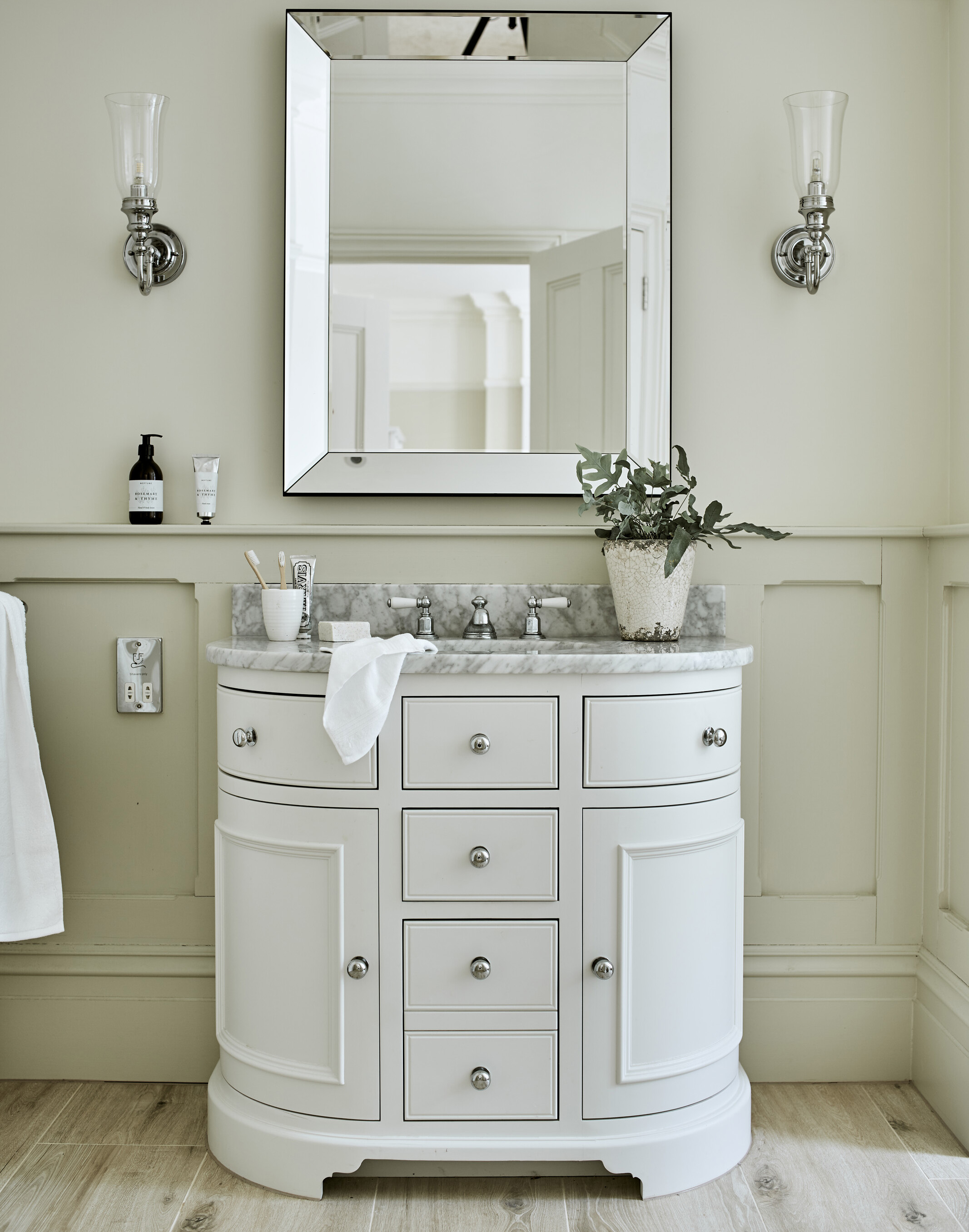 small bathroom ideas