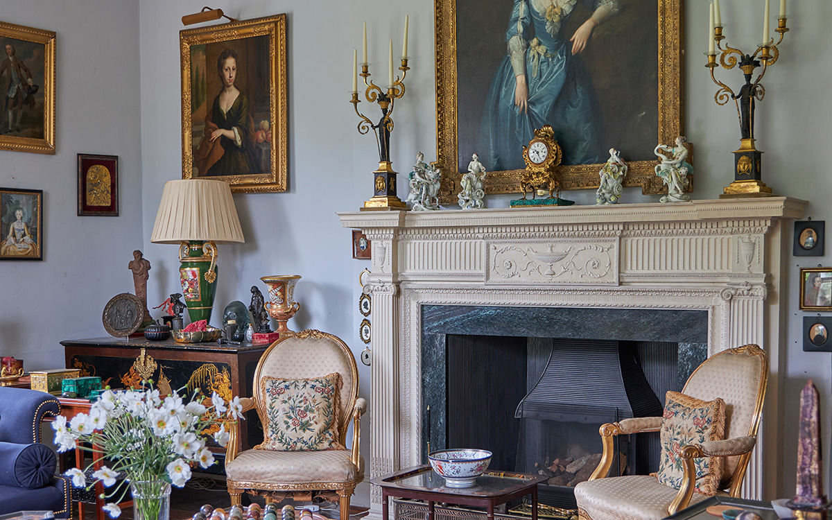 antique auction uk
