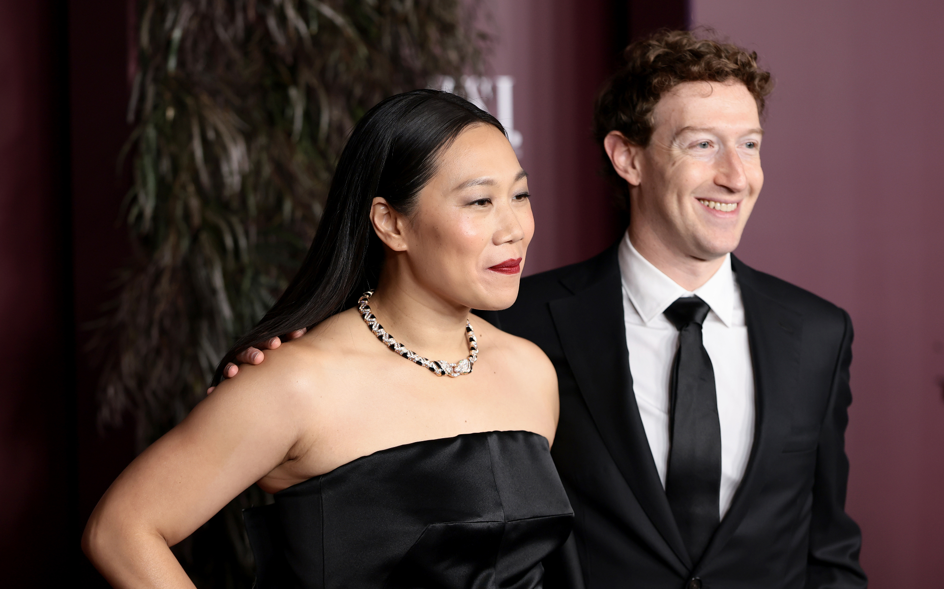 mark zuckerberg and his wife priscilla chan