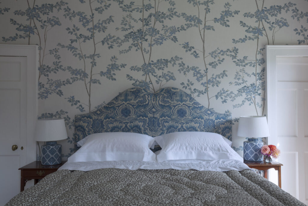 em_ensemblier-london_headfort-headboard_landscape